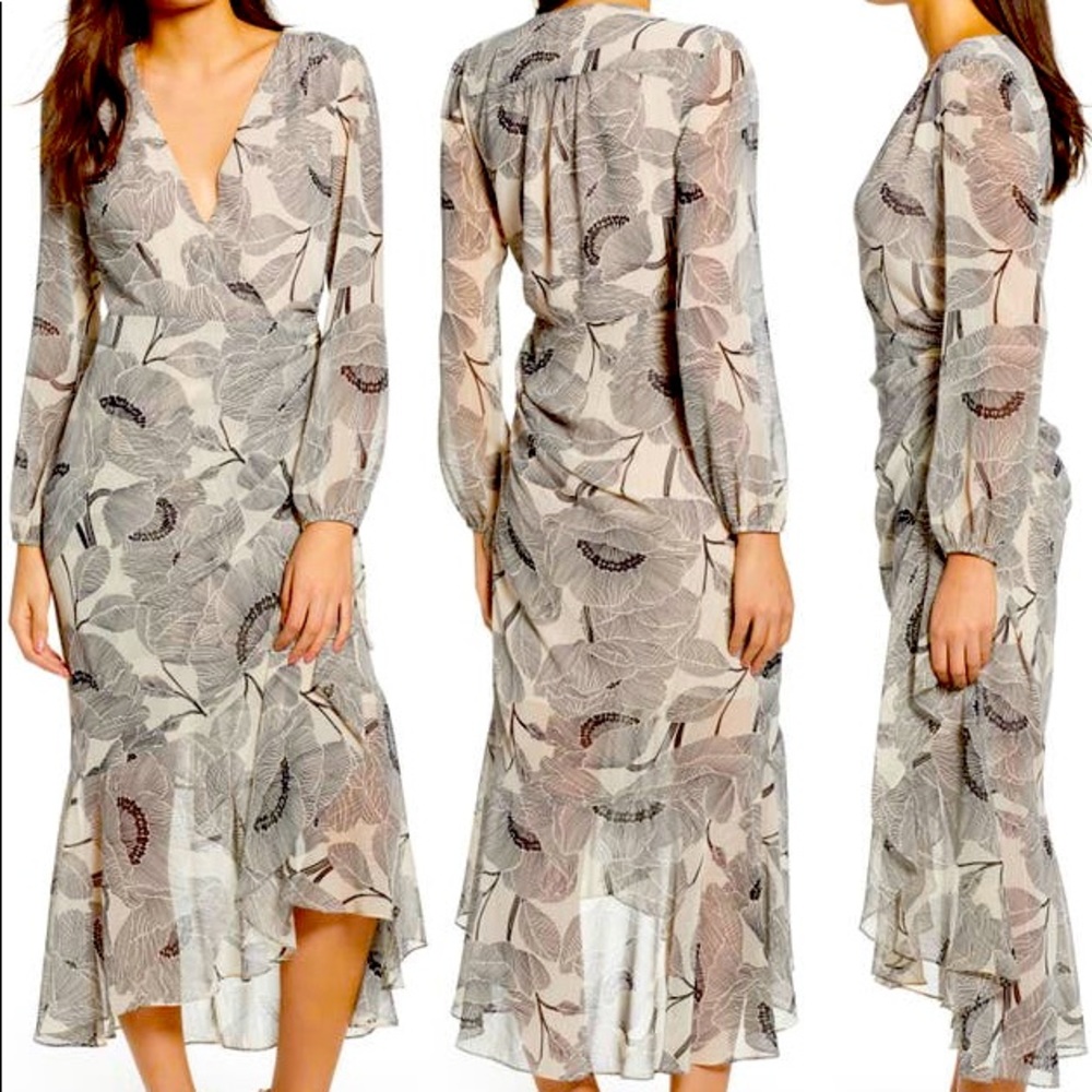 ASTR the Label Floral Print Long Sleeve Faux Wrap Dress. Size small.